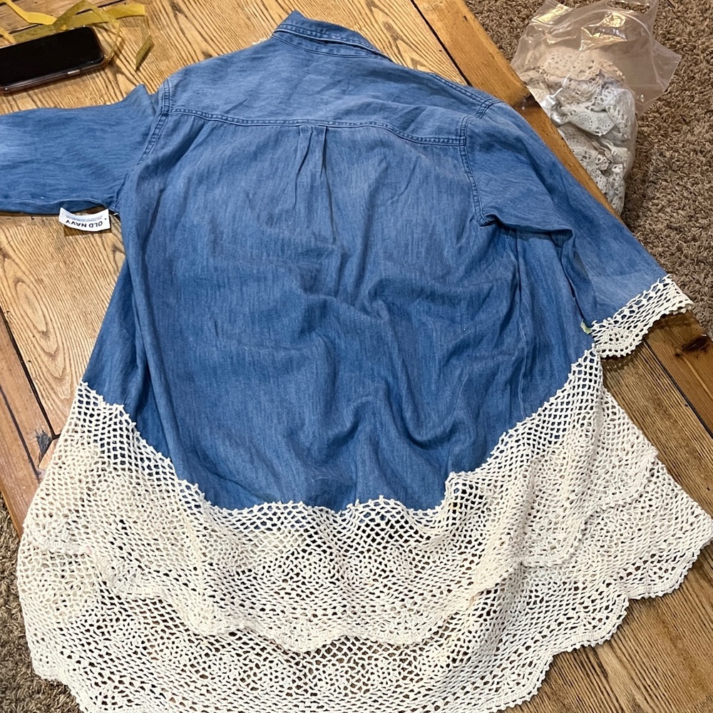Denim shirt with Lace and Floral Accents box 7 - Picture 8 of 8